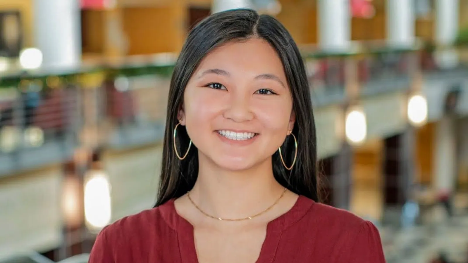 Jocelyn Hsu Headshot